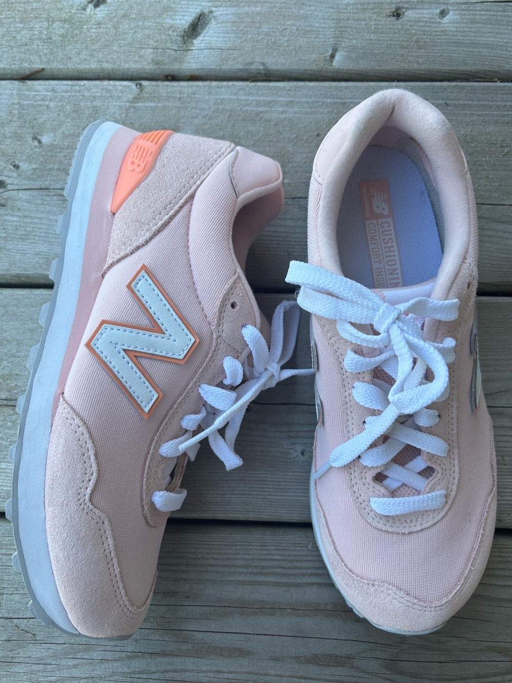 Women’s 8 New Balance 515 Running Shoes Sneakers Retro Pink Casual Runners